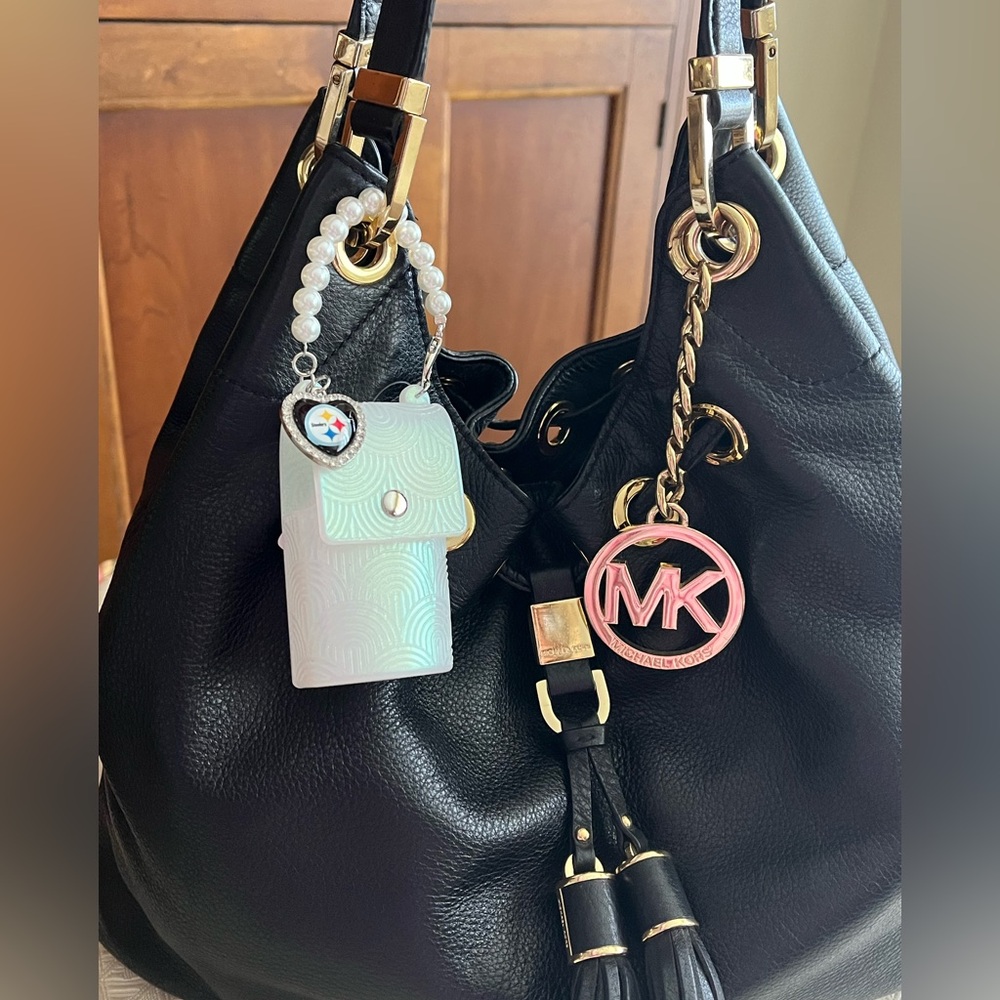 Pittsburgh Steelers Purse Charm/Handsanitizer Holder - Picture 4 of 11